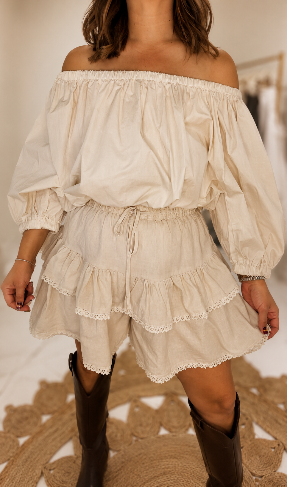 Lace Trim Short - Beige